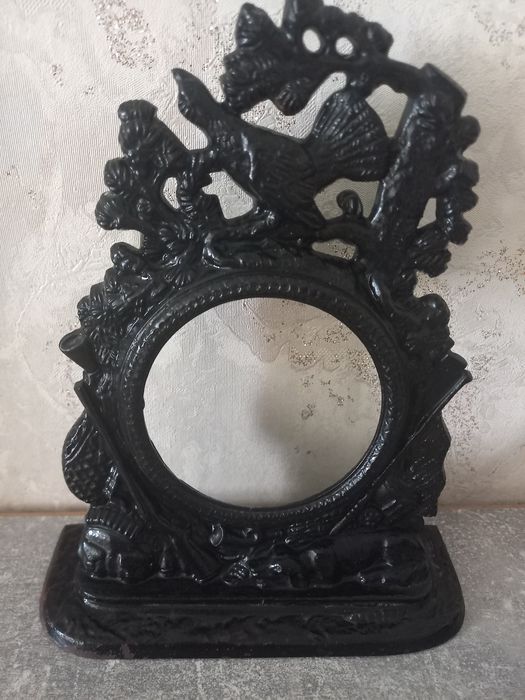 Чугунные каминные часы