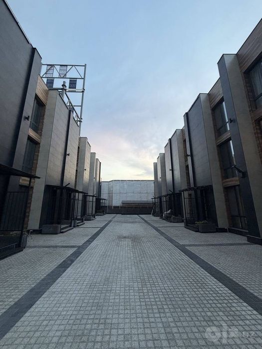 Продаеться Танхаус ЖК TIARA RESIDENCE
