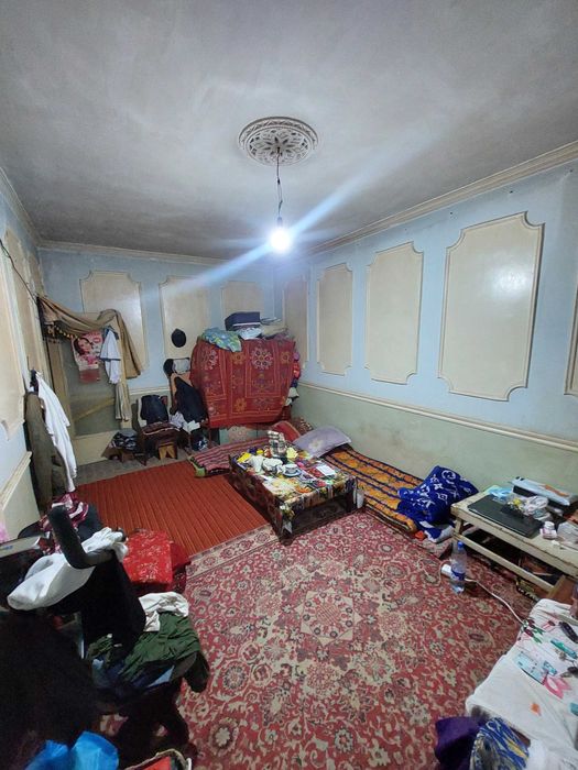 Uy sotiladi 1 xonali