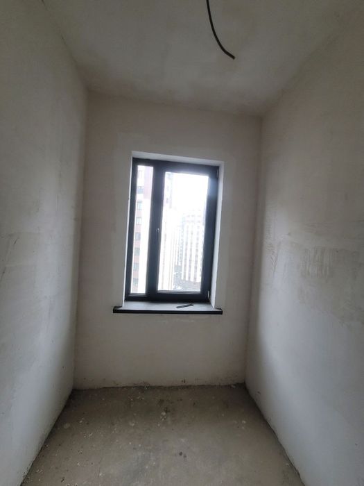 Arzonga 2 xonali kvartira srochna sotiladi