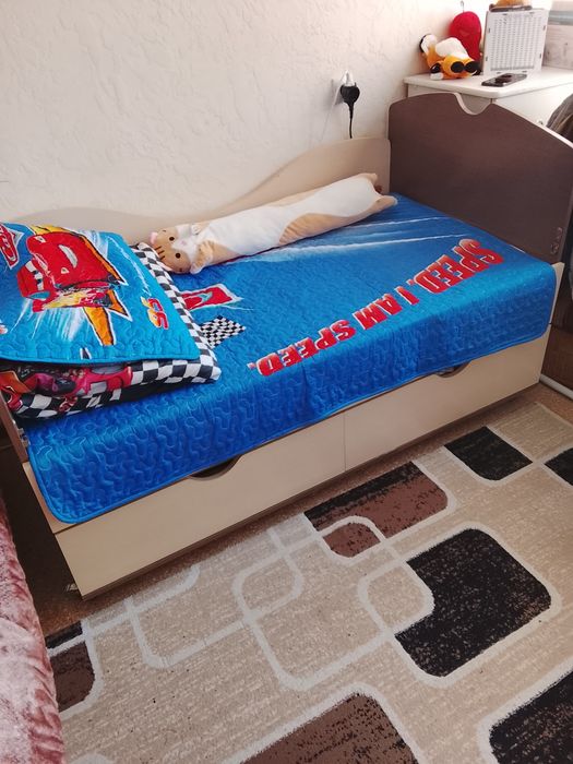 Кровать детская  продам