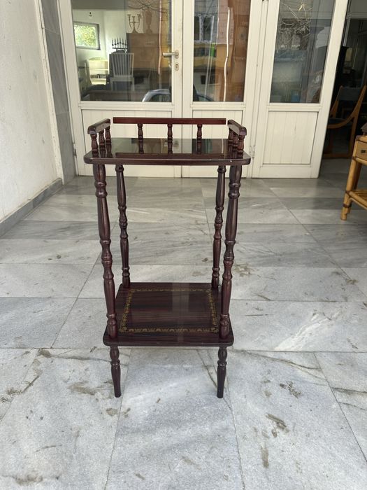 Етажерка / помощна масичка в класически стил – масив, 2 нива