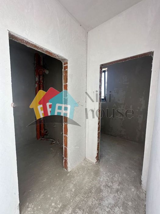 Къща в Варна, област-с.Звездица площ 216 цена 350000