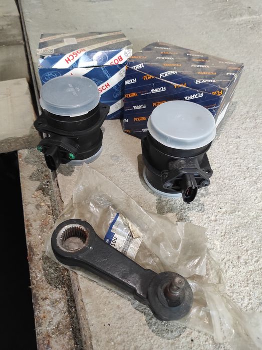 ОТ Нисан Терано 2.4 І части и от Хюндай Теракан 2.9 CRDI