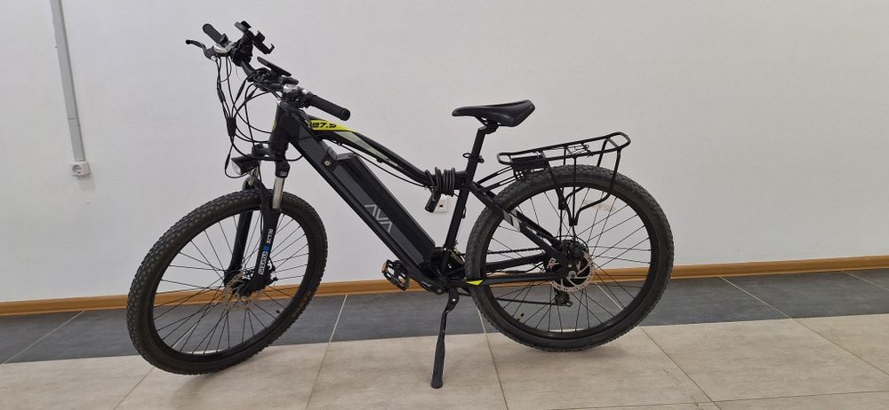 Лесбиянки досының аузына камминг жасайды