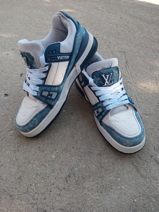 Adidasi LV Trainers Denim