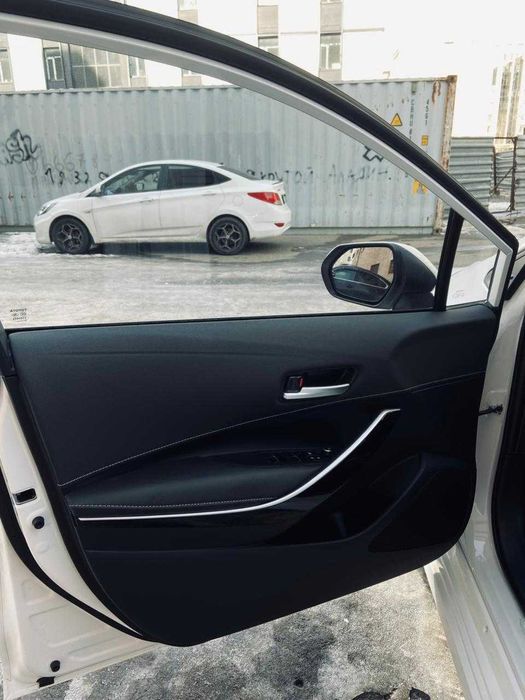 Тойота Королла новая