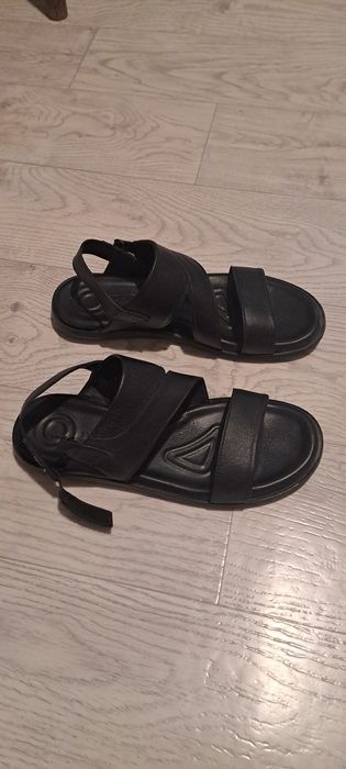 Продам мужские сандали