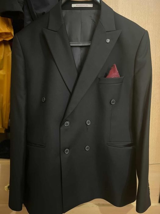 Продается костюм Marzotti в новом состоянии.