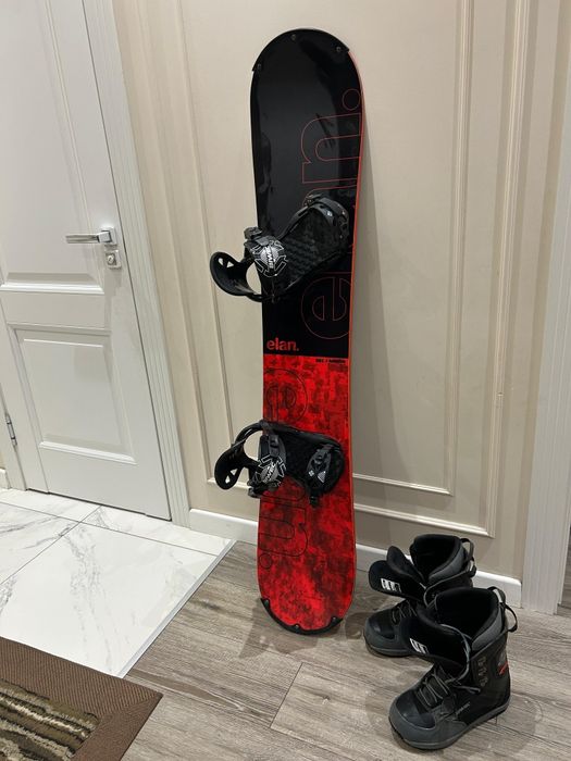 Сноуборд и ботинки