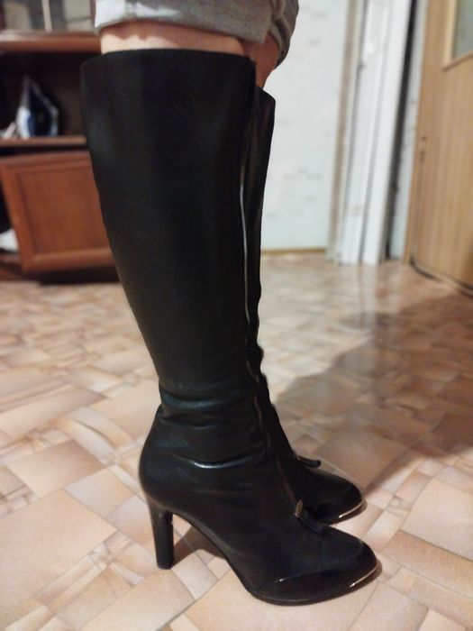 Женские кожаные сапоги
