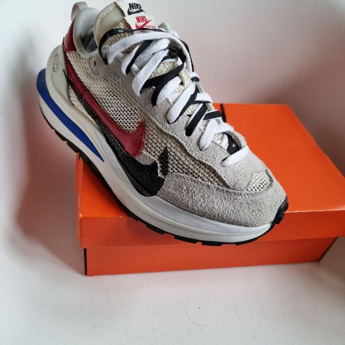 Nike vaporwaffle Sacai marimea 43 adidasi barbati