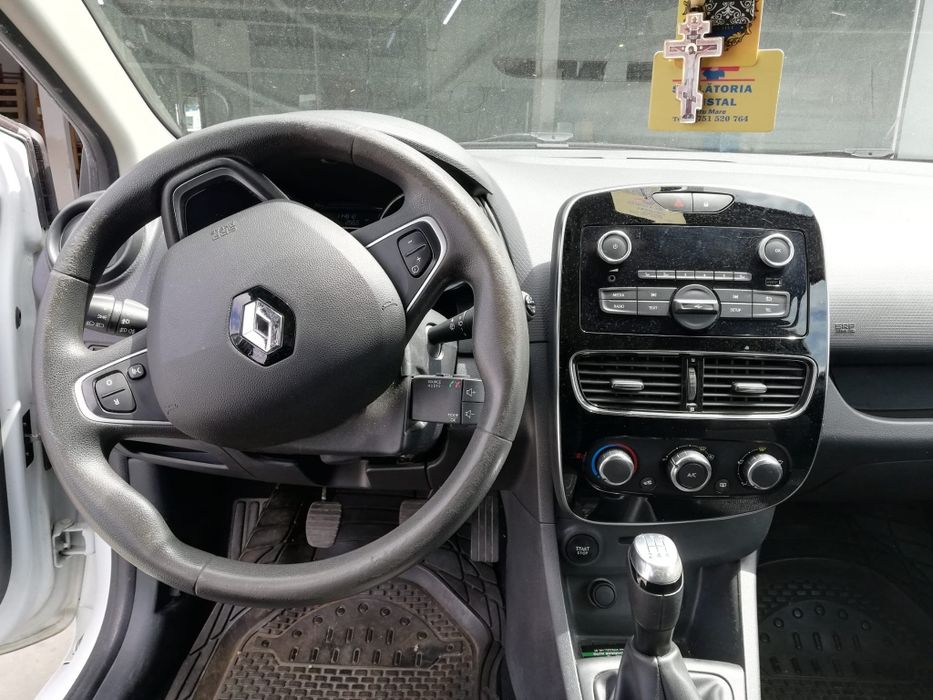 Vând Renault Clio 0.9 tce, cutie manuală , înmatriculată
