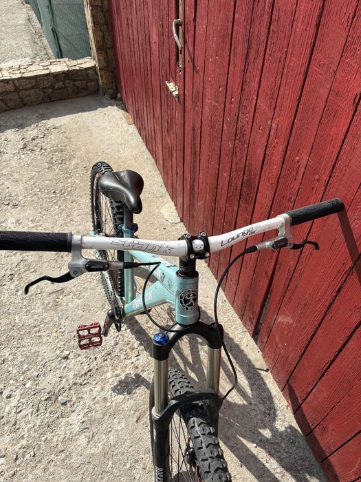 bicicleta dirt da bomb molotov 3 blue