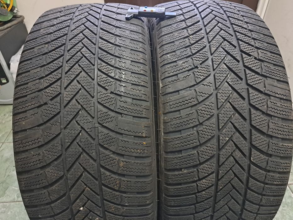 2 anvelope 255/40 R21 Bridgestone