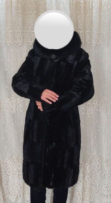 SHUBA palto sotiladi