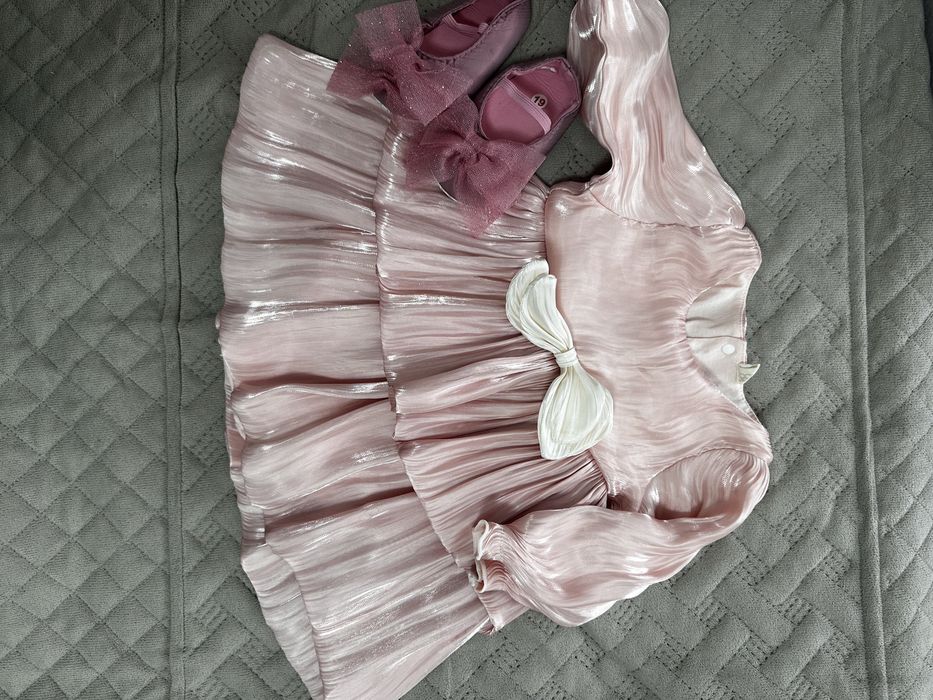 Платье на годик в отличном состоянии