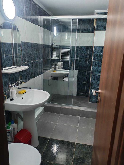 Inchiriez apartament 2 camere str Petre Ispirescu zona 13 Septembrie