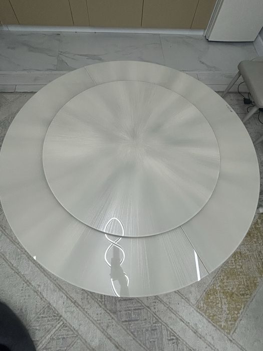 Стол сатылады Декабрь айында алдым