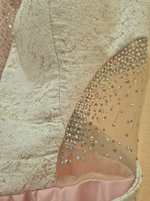 Rochita eleganta