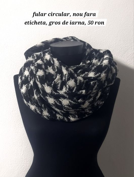 Fular circular, nou fara eticheta