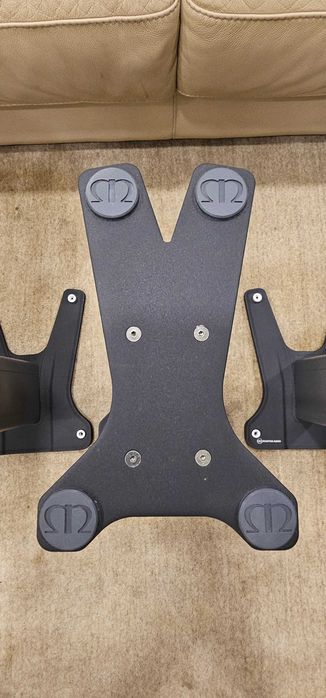 Set standuri originale pentru boxe de raft producator Monitor Audio