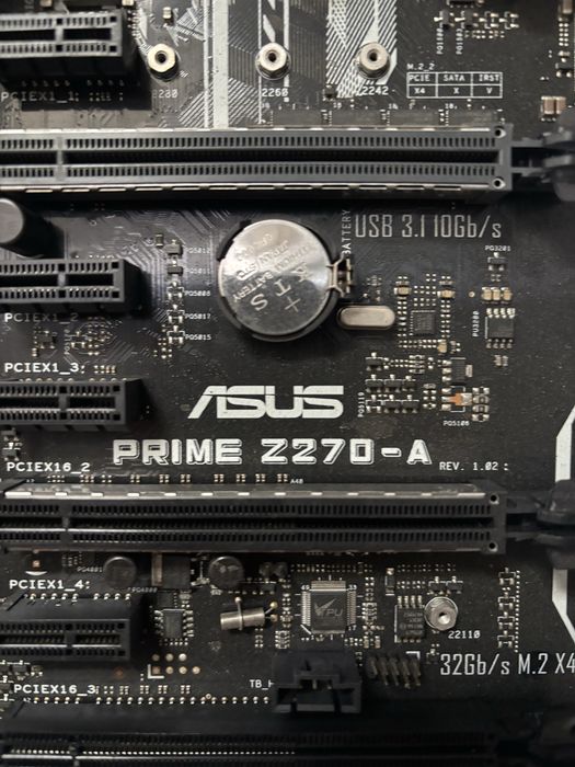 Дъно Asus , процесор I5 и Рам8гб