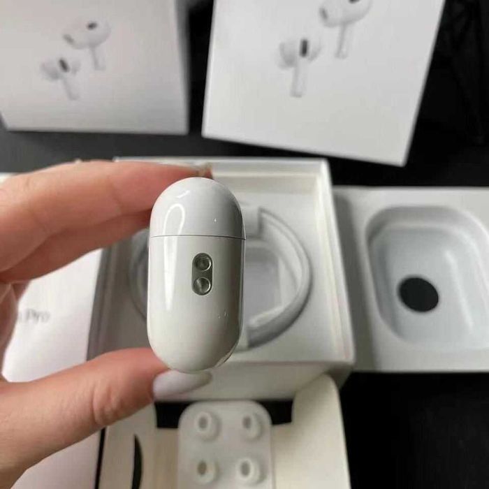 AirPods Pro 2 , noi, sigilate – compatibile iOS 26