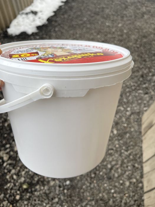 Ведра с крышками