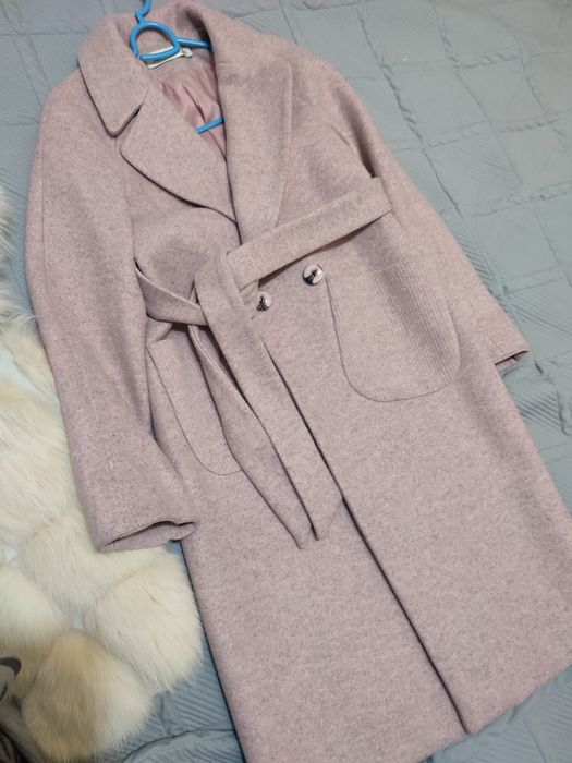 Пальто + жилетка 5000 тг.