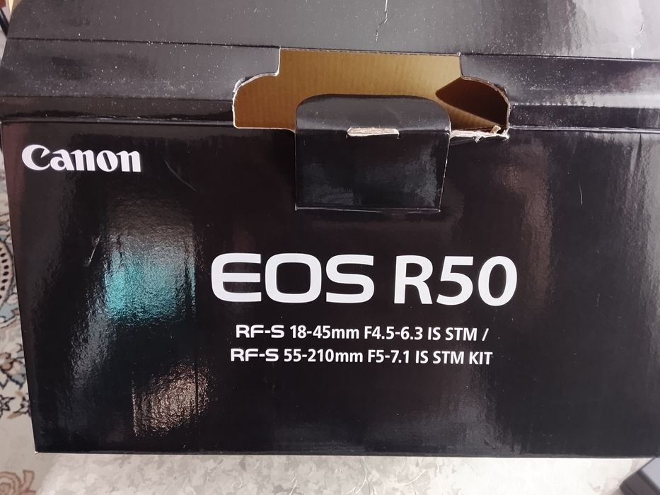 Фотоаппарат Canon EOS R50