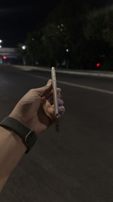 Samsung j5 sotiladi