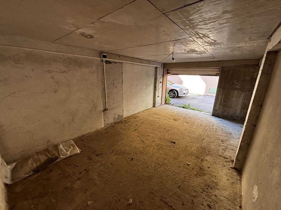 Гараж в квартал Редута