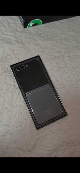 Телефон Samsung Galaxy Z Flip 5, 512GB
