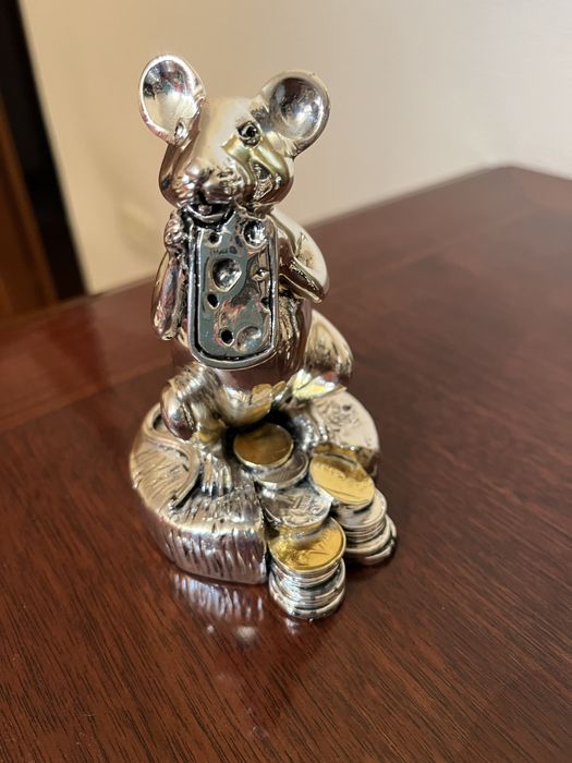 Продам сувениры коллекционные