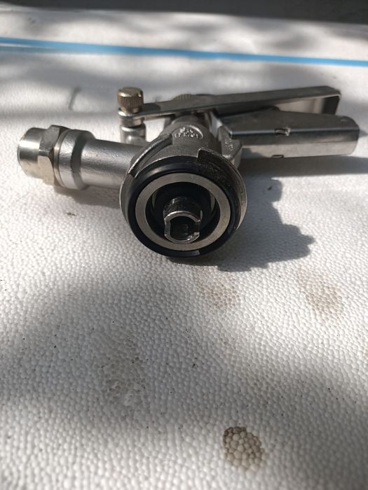 Cuplă pentru butoi de bere