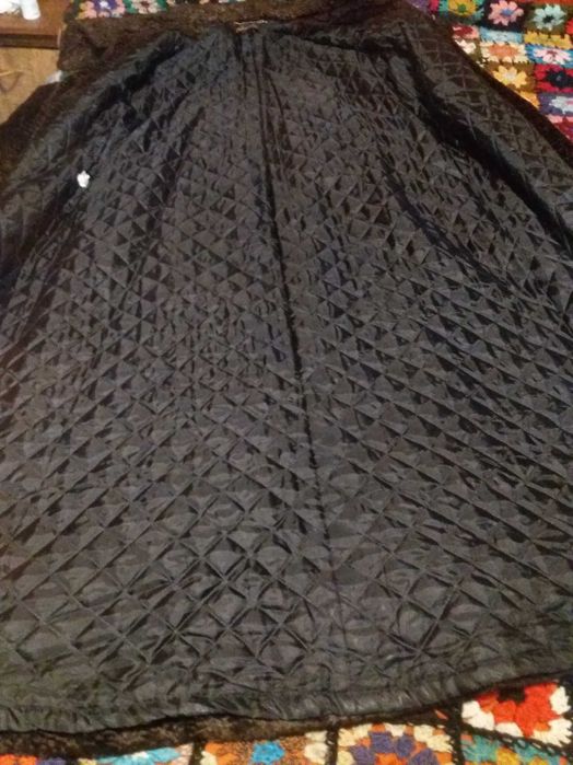 Haina imitatie blana astrahan, eleganta, captusita, stare f.buna