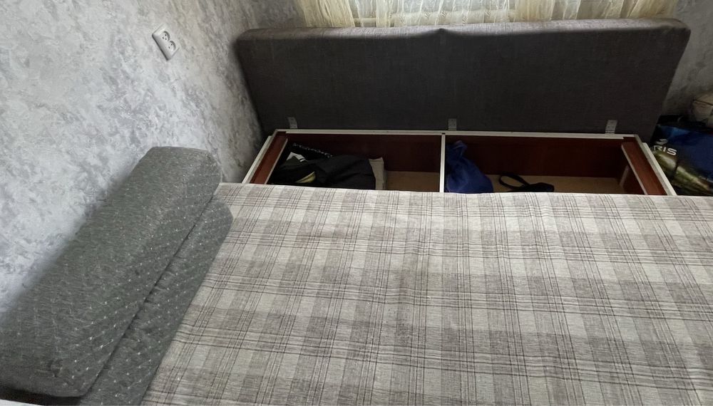 Продам диван в хорошем состоянии