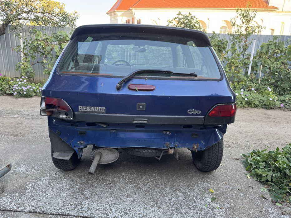 Vand sau dezmembrez Renault Clio 1.4 automat