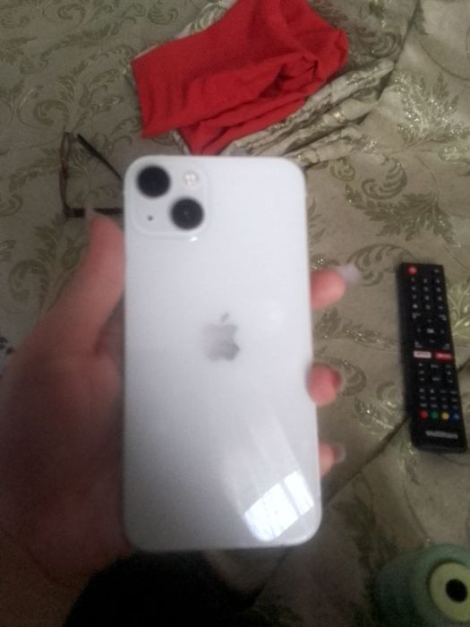 Продается айфон 13