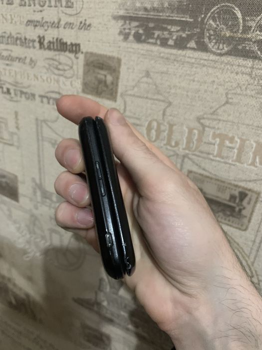 Самсунг густо 3 перфектум в хорошем состоянии