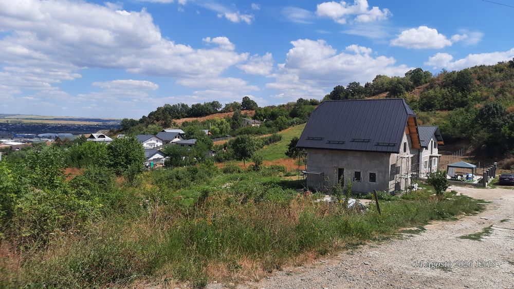 Teren 10000mp in Tomesti