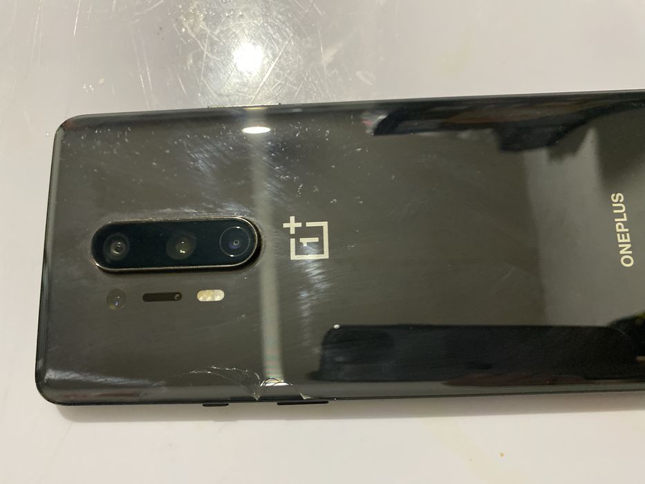 OnePlus 8 Pro Читайте Описание