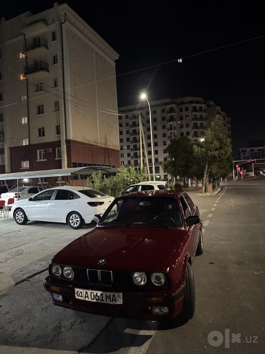 BMW E30 1989-yil BMW