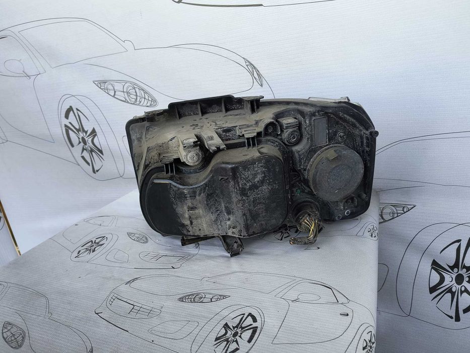 Far Dreapta Uk Xenon Bi-Xenon Land Rover Freelander 2 2008 / 2007-2010 Cod OEM LR057298 (1E1)