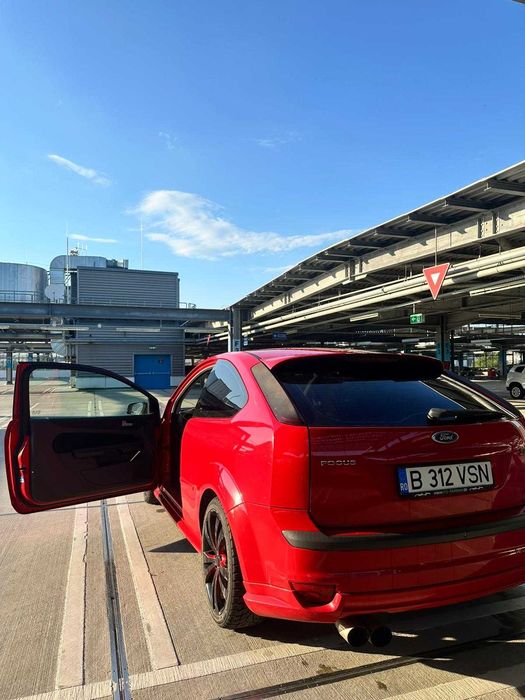 Ford Focus Ford Focus TITANIUM ST / 1.8 BENZINA /120CP / EURO 4/2006