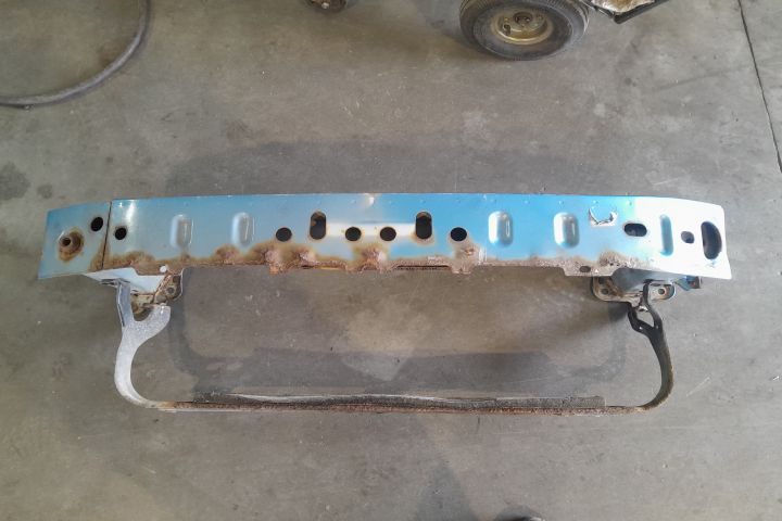 Armatura / Intaritura bara fata Ford Kuga prima generatie