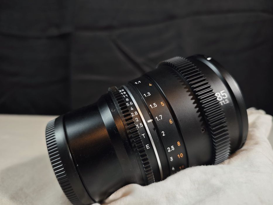Samyang 85mm T1.5 sony e