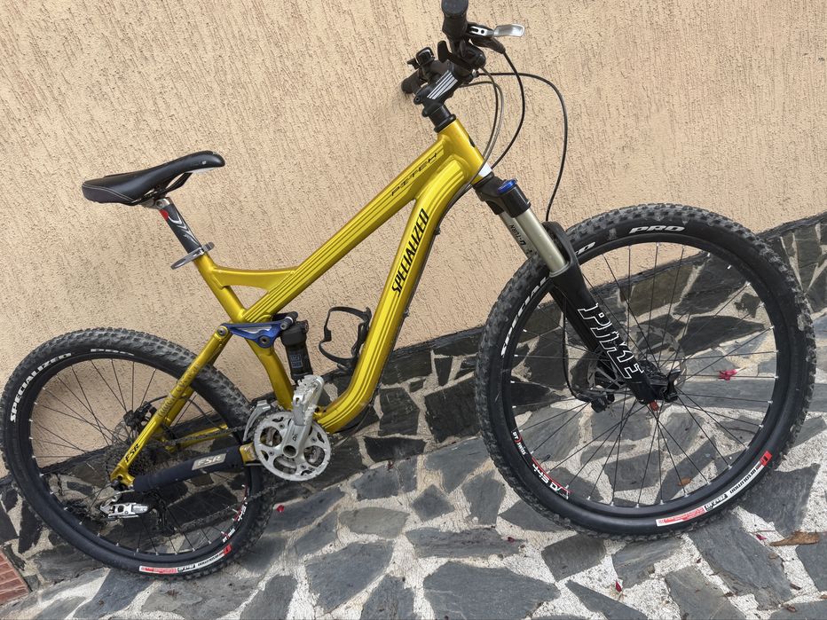 Bicicletă Specialized Full Suspension Marimea M / 26”