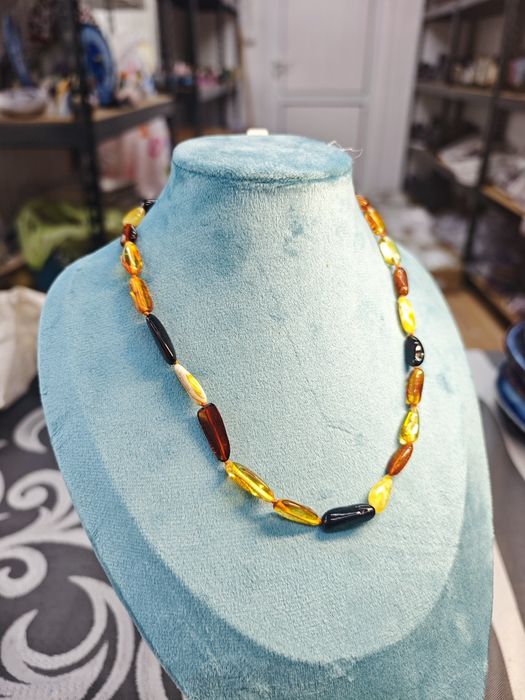 Кехлибар колие гердан